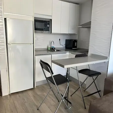 Apartment Con Piscina Y Vistas En Playa De Americas ,a 2 Min De La Playa *